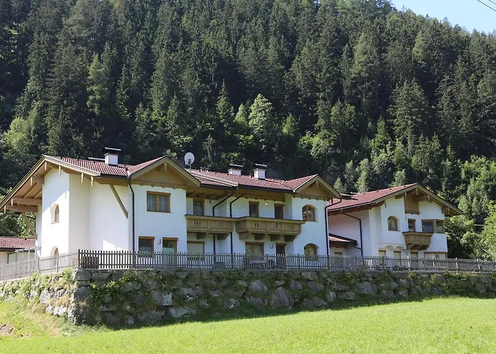 彼得豪斯希斯特公寓 公寓 齐勒河谷采尔