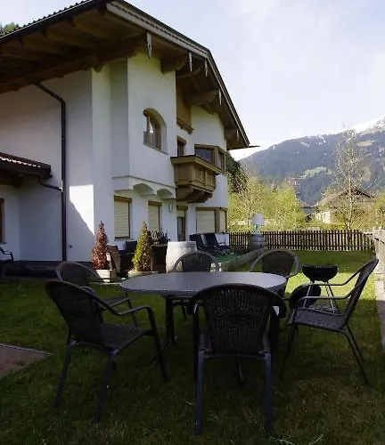 彼得豪斯希斯特公寓