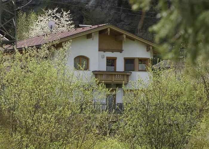 彼得豪斯希斯特公寓