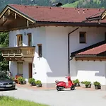 Haus Peter Schiestl * Zell am Ziller